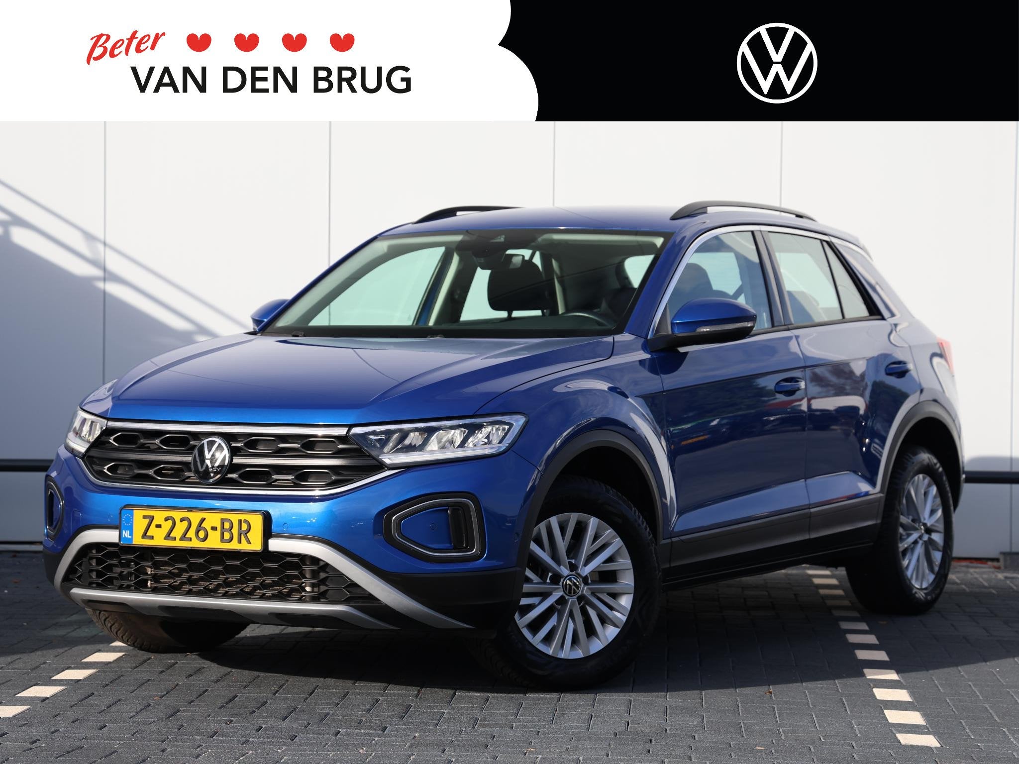 Volkswagen T-Roc 1.5 TSI Life 150pk DSG | LED | Navi via App, Auto's, Stof, 4 cilinders, 150 pk, Blauw