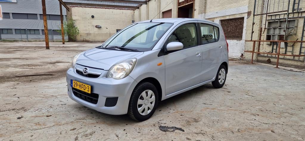 Daihatsu Cuore 1.0 5D 2008 Grijs, Auto's, Voorwielaandrijving, 600 kg, 18 €/maand, 4 stoelen