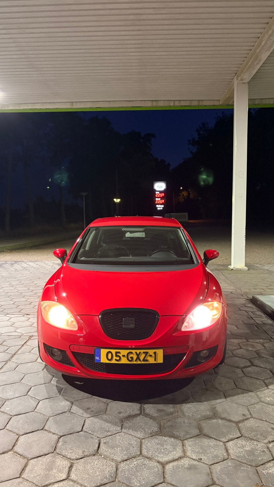 Seat Leon 1.6 75KW 2008 Rood, NAP, Ophalen, Gebruikt