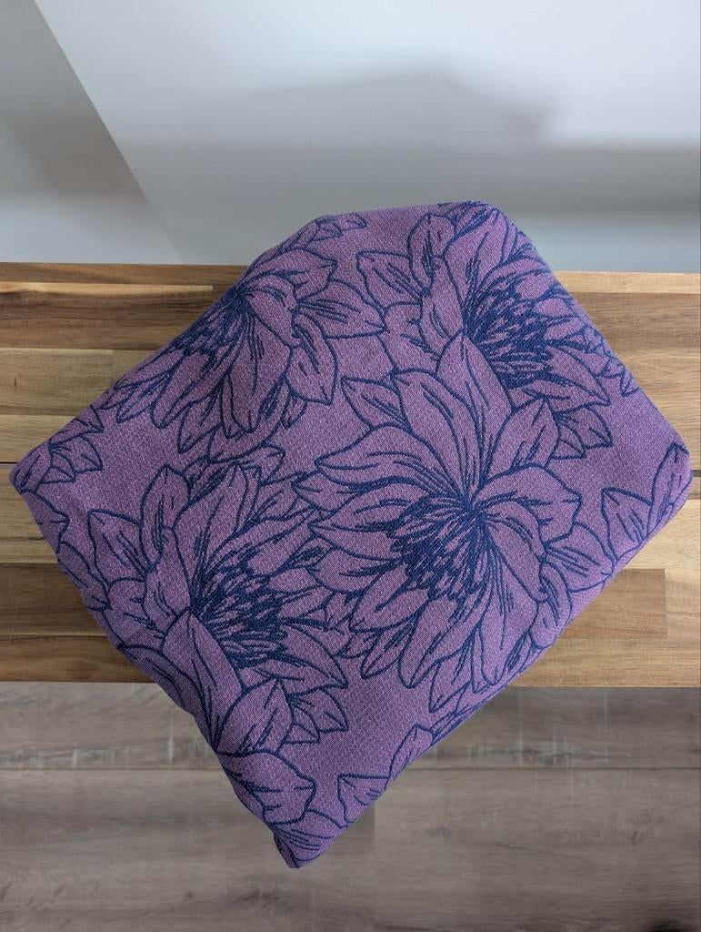 Katoenen draagdoek met dahlia bloem paars/blauw, Ophalen of Verzenden, Zo goed als nieuw, Sjaal