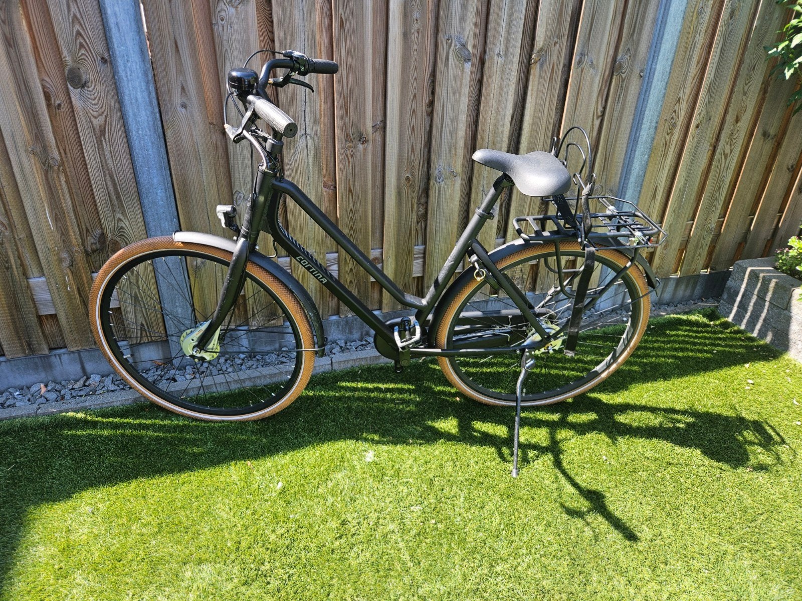 Zwarte gebruikte fiets van Cortina met MonkeyMee, Fietsen en Brommers, Fietsen | Dames | Damesfietsen, Ophalen of Verzenden, Gebruikt