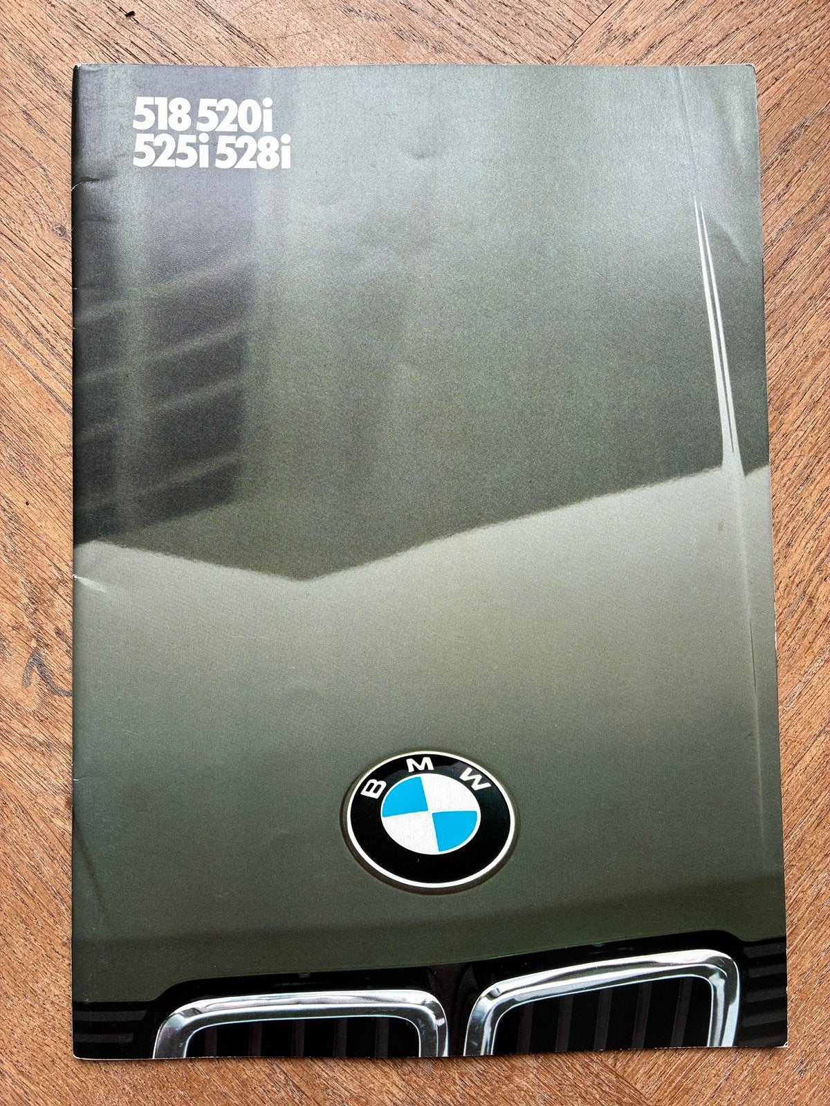 BMW 5-serie E28 brochure 1/84, Verzenden, Zo goed als nieuw, BMW