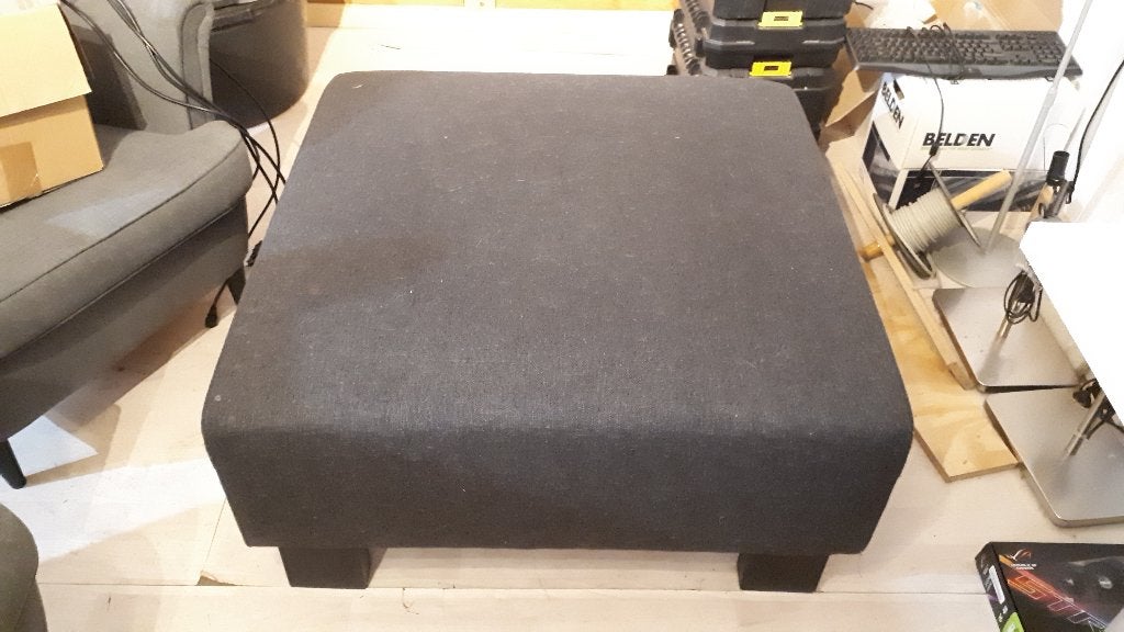Hocker / poef antraciet, Ophalen, Gebruikt, Vierkant, 75 tot 100 cm