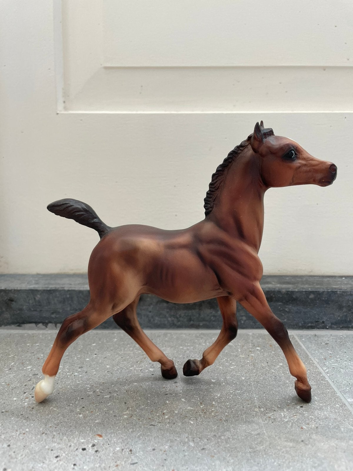 Breyer Foals - No. 1178 Footloose-Running Foal, Verzamelen, Ophalen of Verzenden, Zo goed als nieuw, Paard, Beeldje of Figuurtje