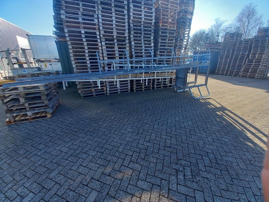 Noodtrap vluchtladder, Ophalen, Gebruikt, Ladder, 4 meter of meer
