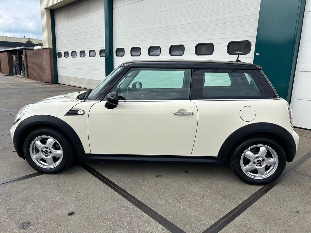 Mini Mini 1.6 Cooper Business Line, Auto's, Mini, Voorwielaandrijving, Stof, Gebruikt, Zwart