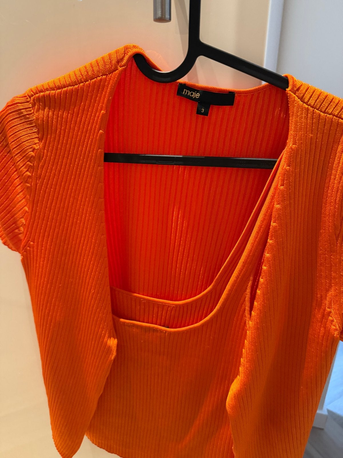 Maje Oranje Ribgebreide Cropped Cardigan Maat 3, Ophalen of Verzenden, Zo goed als nieuw, Maat 38/40 (M), Oranje