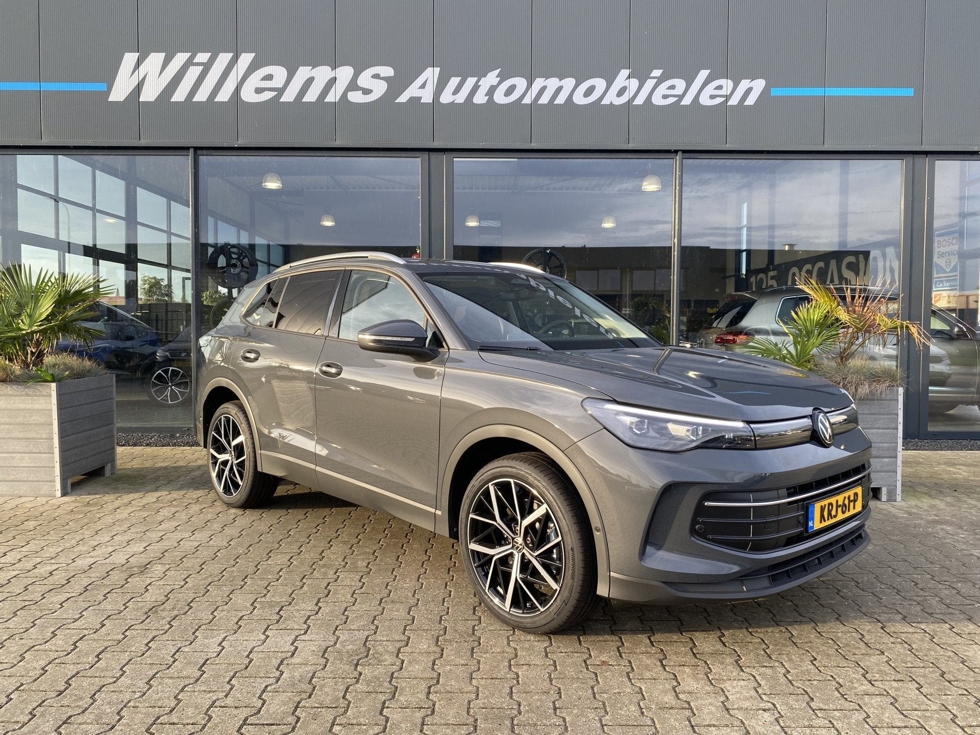 Volkswagen Tiguan 1.5 eHybrid Edition Elektrische Trekhaak,, Auto's, Met garantie (alle), Leder en Stof, Origineel Nederlands