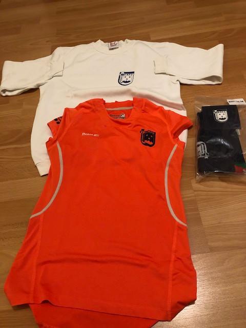 Hockey kleding Tempo maat S, Sport en Fitness, Hockey, Ophalen, Zo goed als nieuw, Kleding