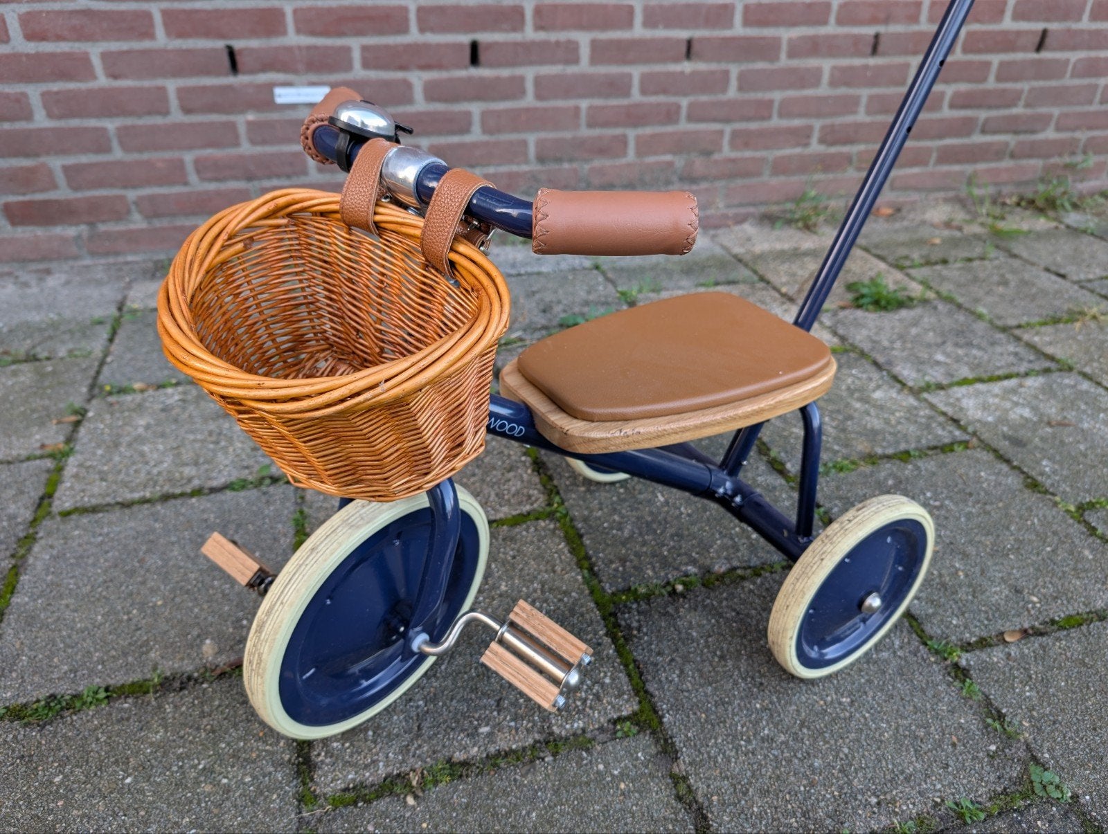 Banwood driewieler - Zo goed als nieuw, Ophalen, Zo goed als nieuw, Banwood, Duwstang