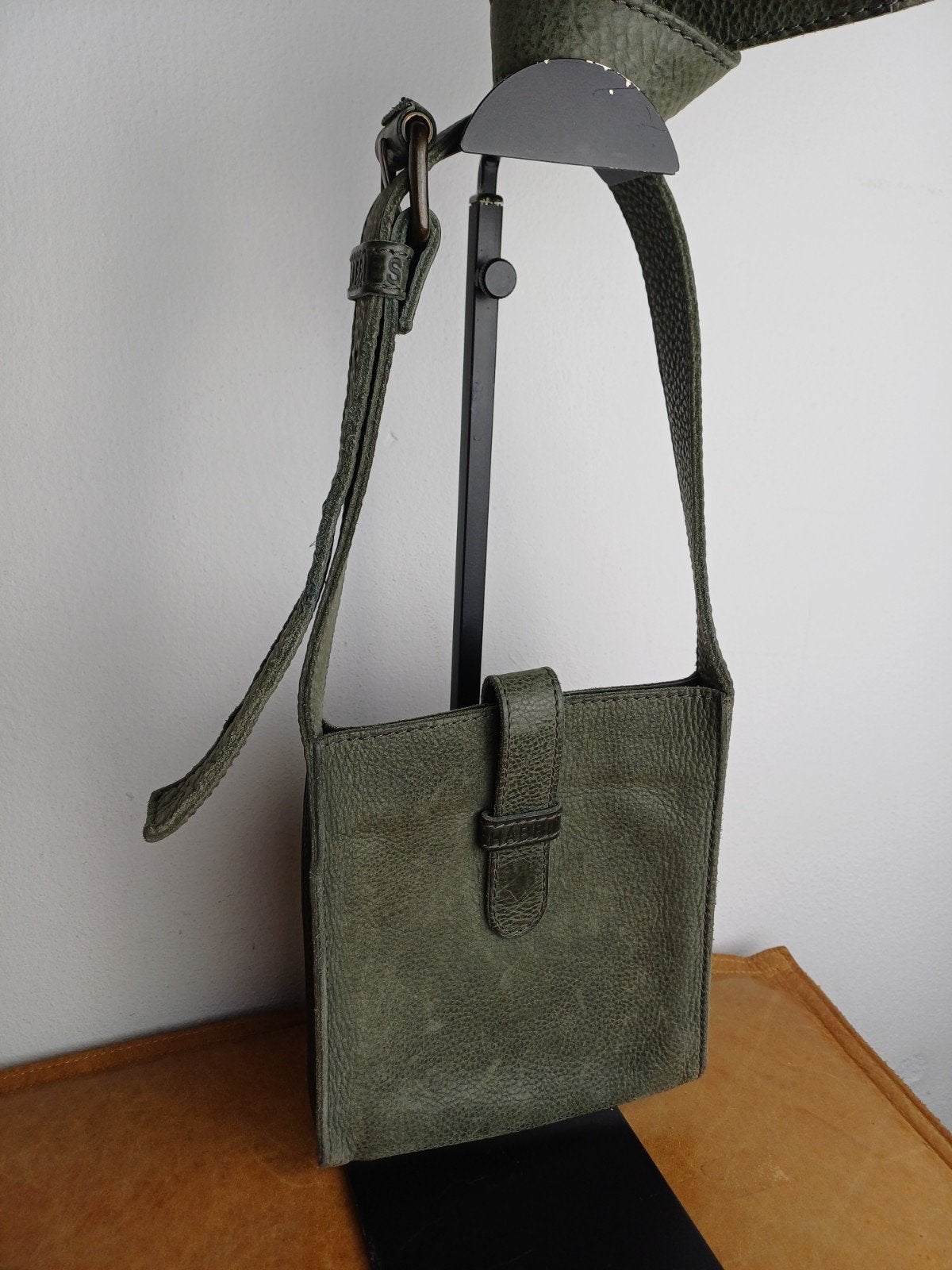 Crossbody tasje grijs opgeruwd leer Shabbies, Ophalen of Verzenden, Zo goed als nieuw, Grijs, Schoudertasje