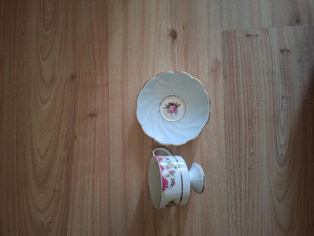 Porseleinen kopjes en schotels  verschillende merken, Verzamelen, Ophalen, Zo goed als nieuw, Porselein, Kop en/of schotel