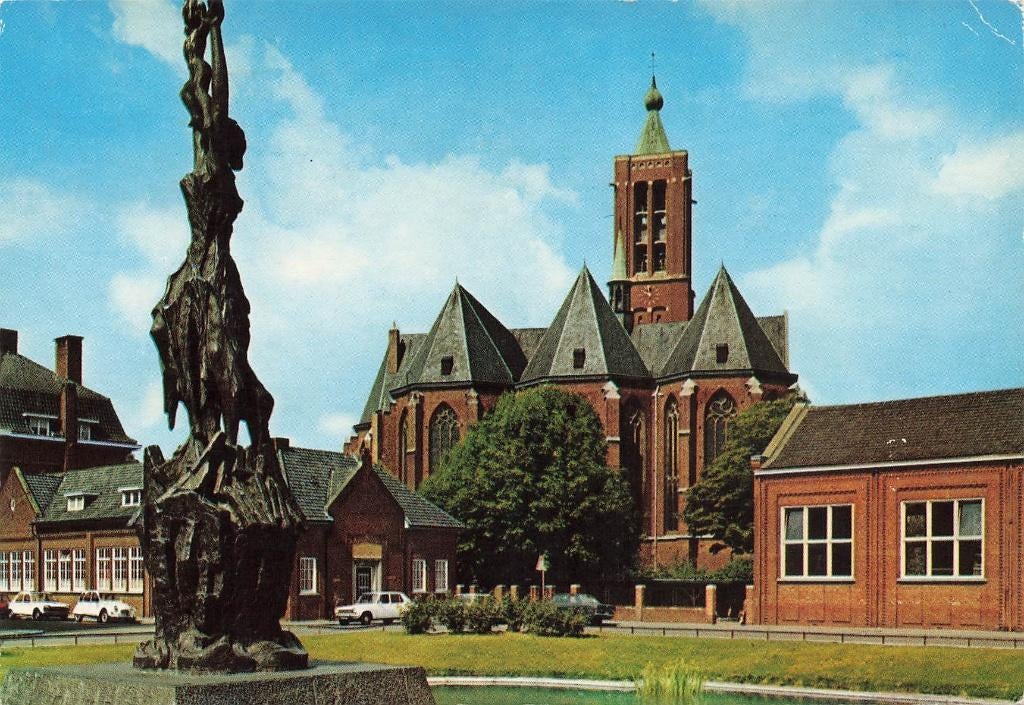 Venlo, St. Martinuskerk, Bevrijdingsmonument, Ophalen of Verzenden, 1960 tot 1980, Gelopen, Limburg
