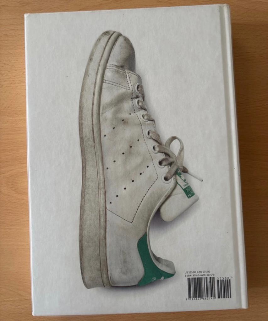 Stan Smith Some people think I’m a shoe!, Ophalen of Verzenden, Overige onderwerpen, Richard Evans, Gelezen