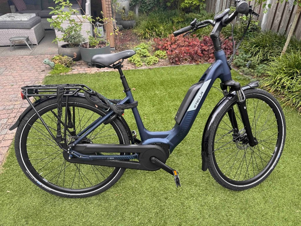 Stella Livorno 2024 | Slechts 70 km | Nieuwst. | middenmotor, 47 tot 50 cm, Versnellingen, Zo goed als nieuw, Schijfrem