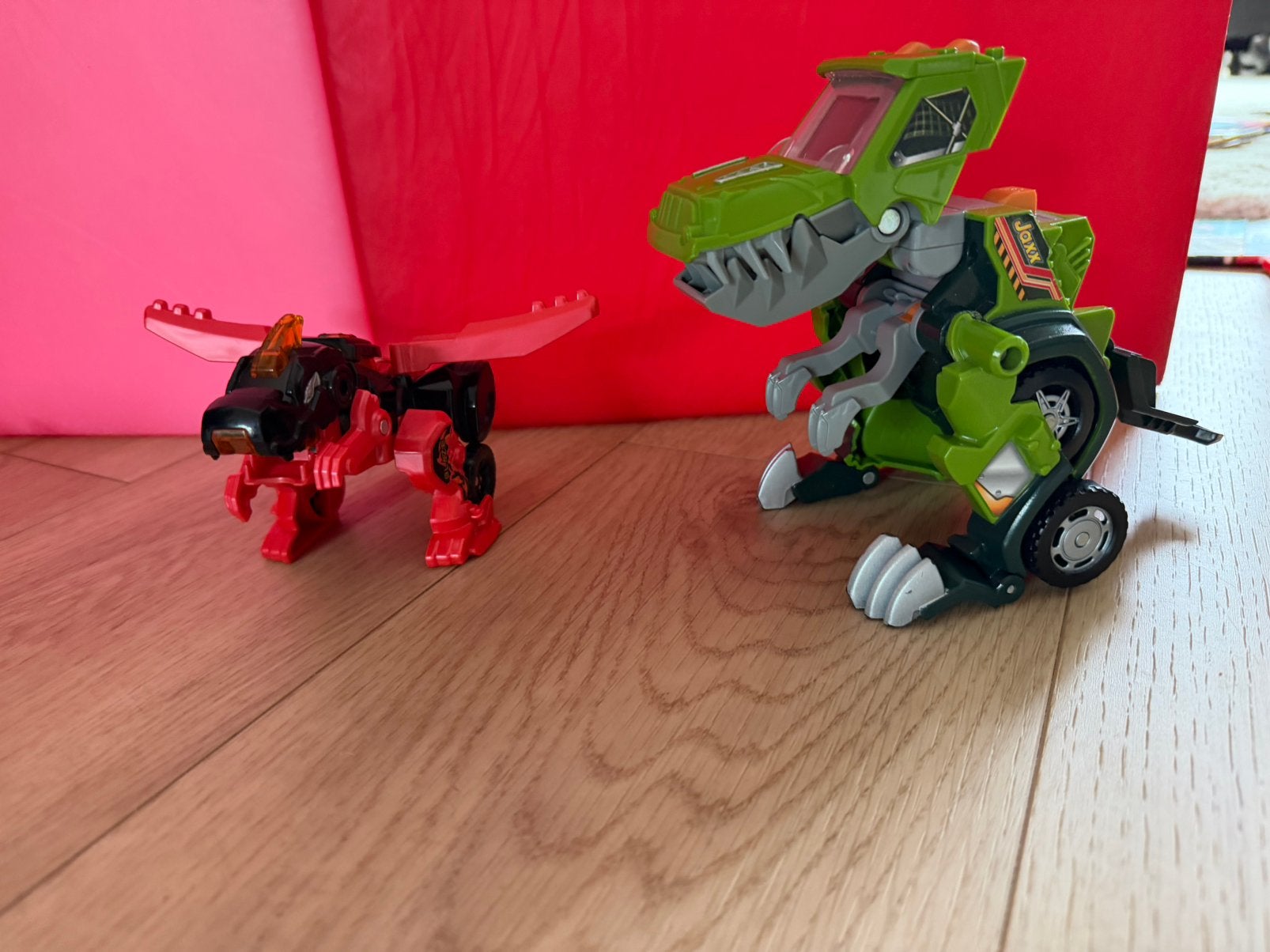 Vtech switch & go jaxx dino, fire blaze T-rex, Ophalen of Verzenden, Zo goed als nieuw, 6 jaar of ouder