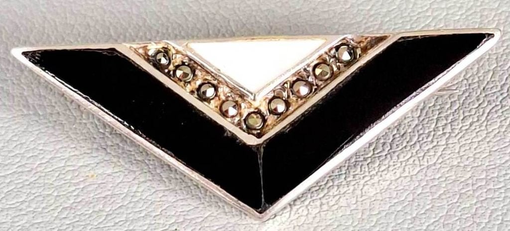 Prachtige Art Deco Zilver Onyx Parelmoer Markasiet Broche, 4 tot 7 cm, Ophalen of Verzenden, Zo goed als nieuw, Met edelsteen