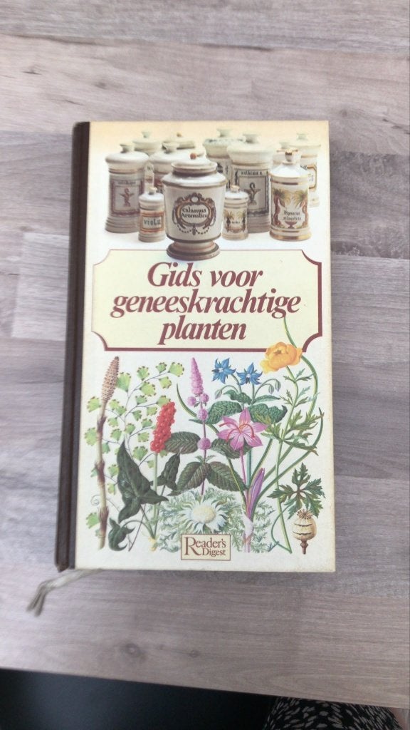 Gids voor geneeskrachtige planten, Gelezen, Kruiden en Alternatief, Ophalen of Verzenden, Diverse Auteurs