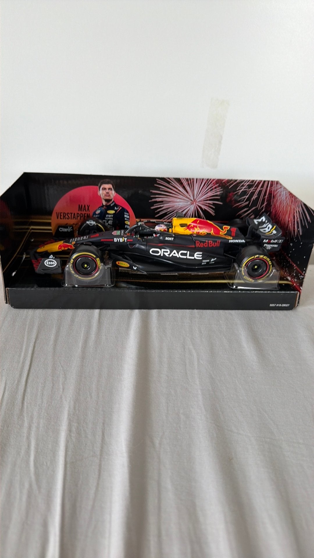 Burago red bull racing RB19, Ophalen of Verzenden, Zo goed als nieuw, Bburago