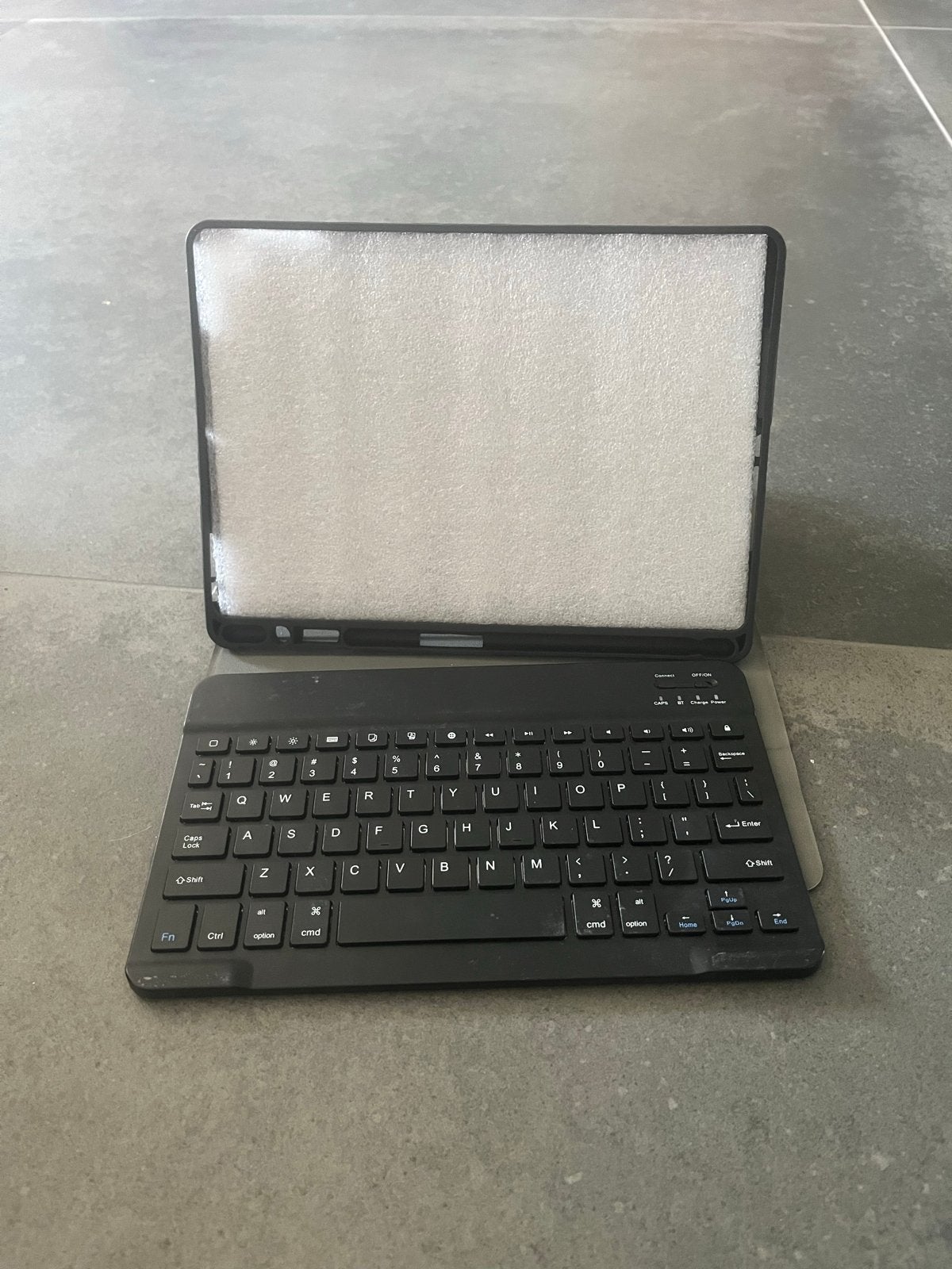 iPad hoes met toetsenbord versie 18.7.8, Computers en Software, Apple iPads, 10 inch, Overige modellen, 32 GB, Zwart