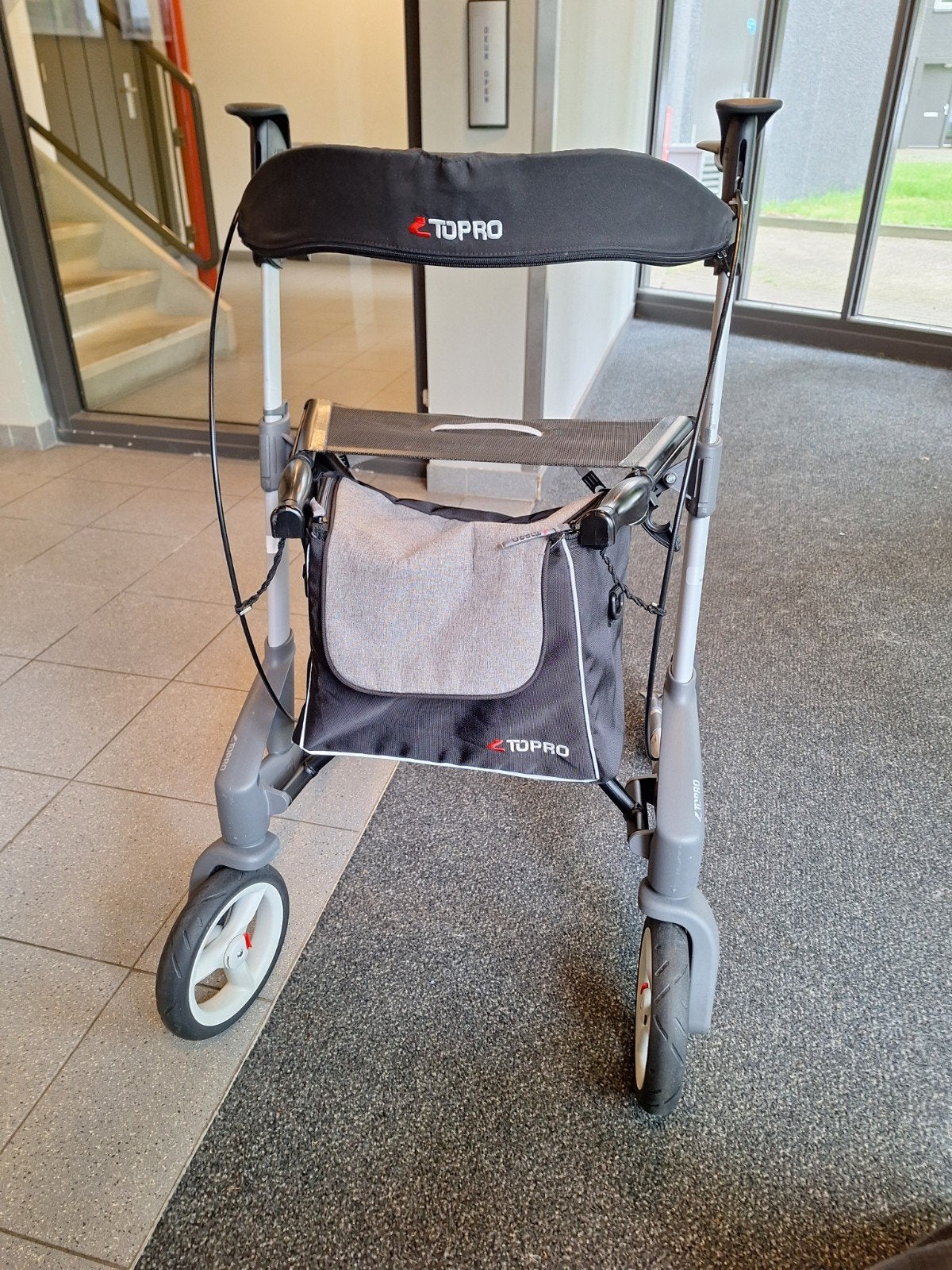Foto 3 van Rollator lichtgewicht topra troja 5Glees beschrijving NW.ST