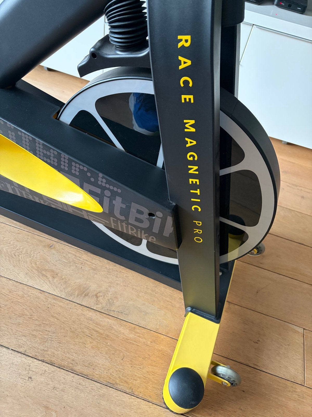 Race Magnetic Pro Trainer - Hometrainer/Spinningfiets, Spinningfiets, Ophalen of Verzenden, Zo goed als nieuw, Metaal