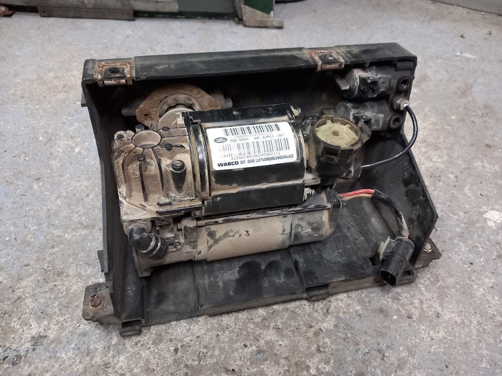 Land Rover Discovery 2 Wabco compressor luchtvering automaat, Auto-onderdelen, Ophanging en Onderstel, Oldtimer onderdelen, Land Rover