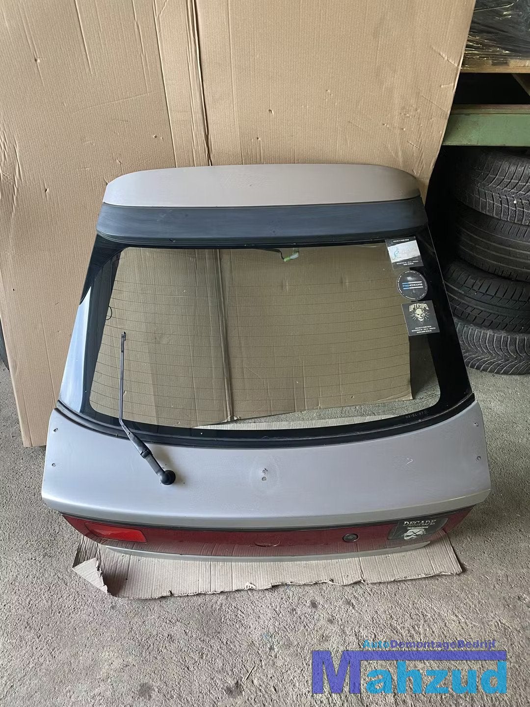 MAZDA 323 F 5 3L ZILVER GRIJS Achterklep achterdeur, Auto-onderdelen, Gebruikt, Shinchi, Fuchu-Cho 3-1
730-8670  Hiroshima, Deur