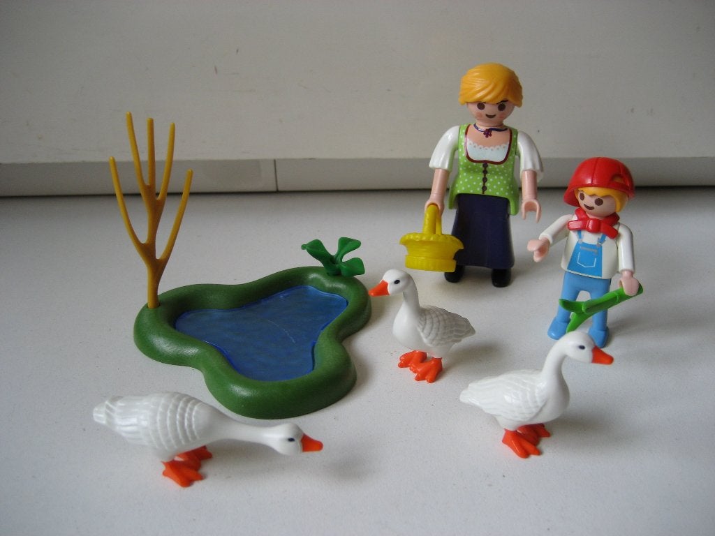 playmobil oma en kleinzoon bij vijver met ganzen, Ophalen of Verzenden, Zo goed als nieuw