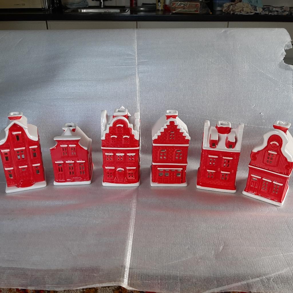 6 Hollandse huisjes Postcode loterij diverse nummers, Ophalen, Gebruikt