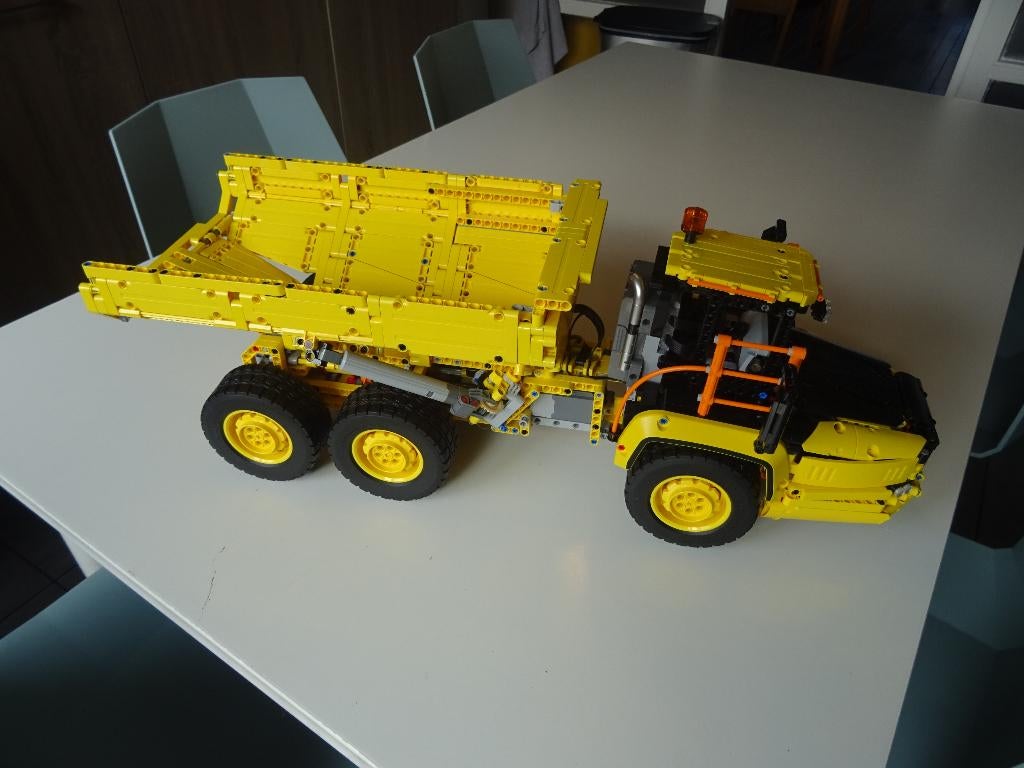 technic Lego 42114 Volvo 6x6 truck met kieptrailer, Lego, Ophalen of Verzenden, Zo goed als nieuw, Technic