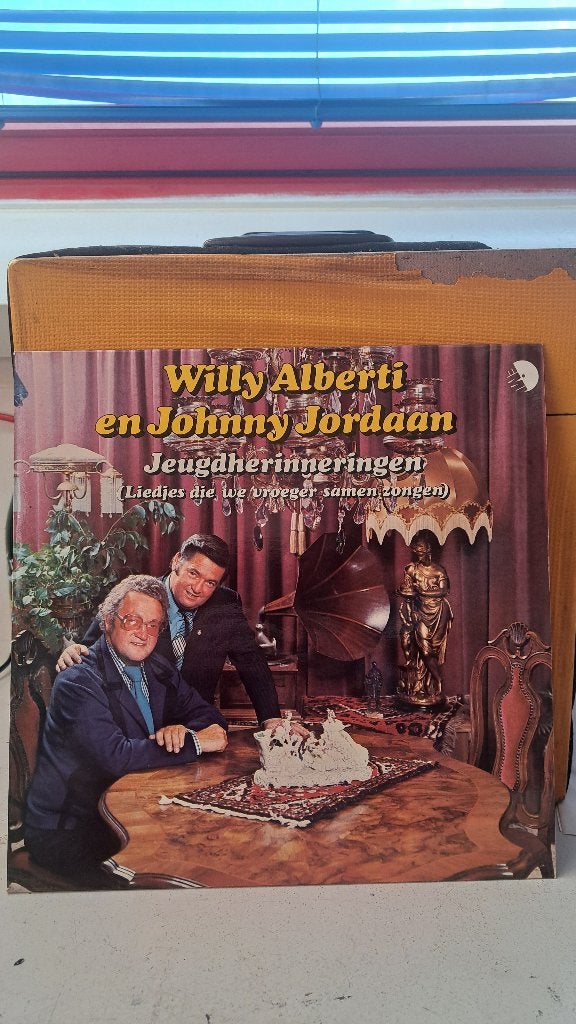 lp Willy Alberti en Johnny Jordaan (Z259-178), Cd's en Dvd's, Vinyl | Nederlandstalig, Ophalen of Verzenden, Zo goed als nieuw