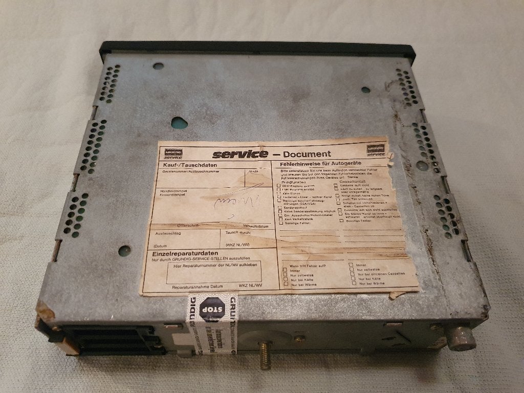 Foto 10 van Autoradio - Grundig WKC 1700 VD - Tuner Cassette Player
