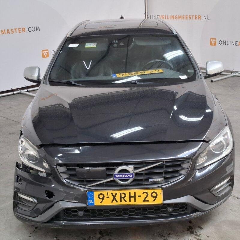 Personenauto, Volvo, V60, 2.4 D6 AWD Plug-In Hybrid R-Design, Auto's, Automaat, Xenon verlichting, 1800 kg, Zwart