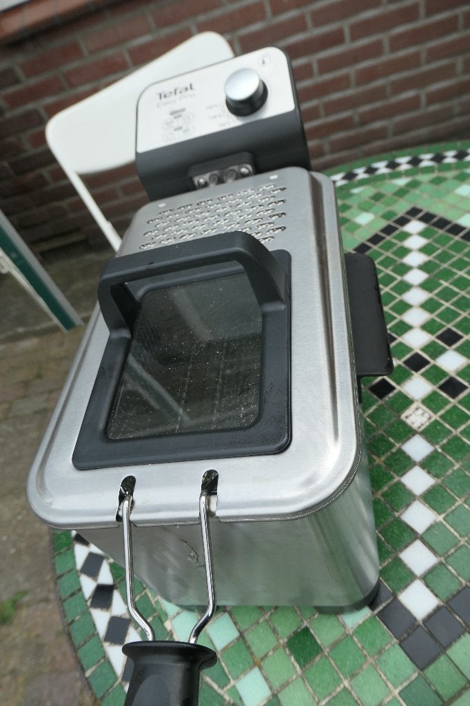 Tefal Friteuse Pro, 2 tot 3 liter, Ophalen, Zo goed als nieuw, Uitneembare binnenpan