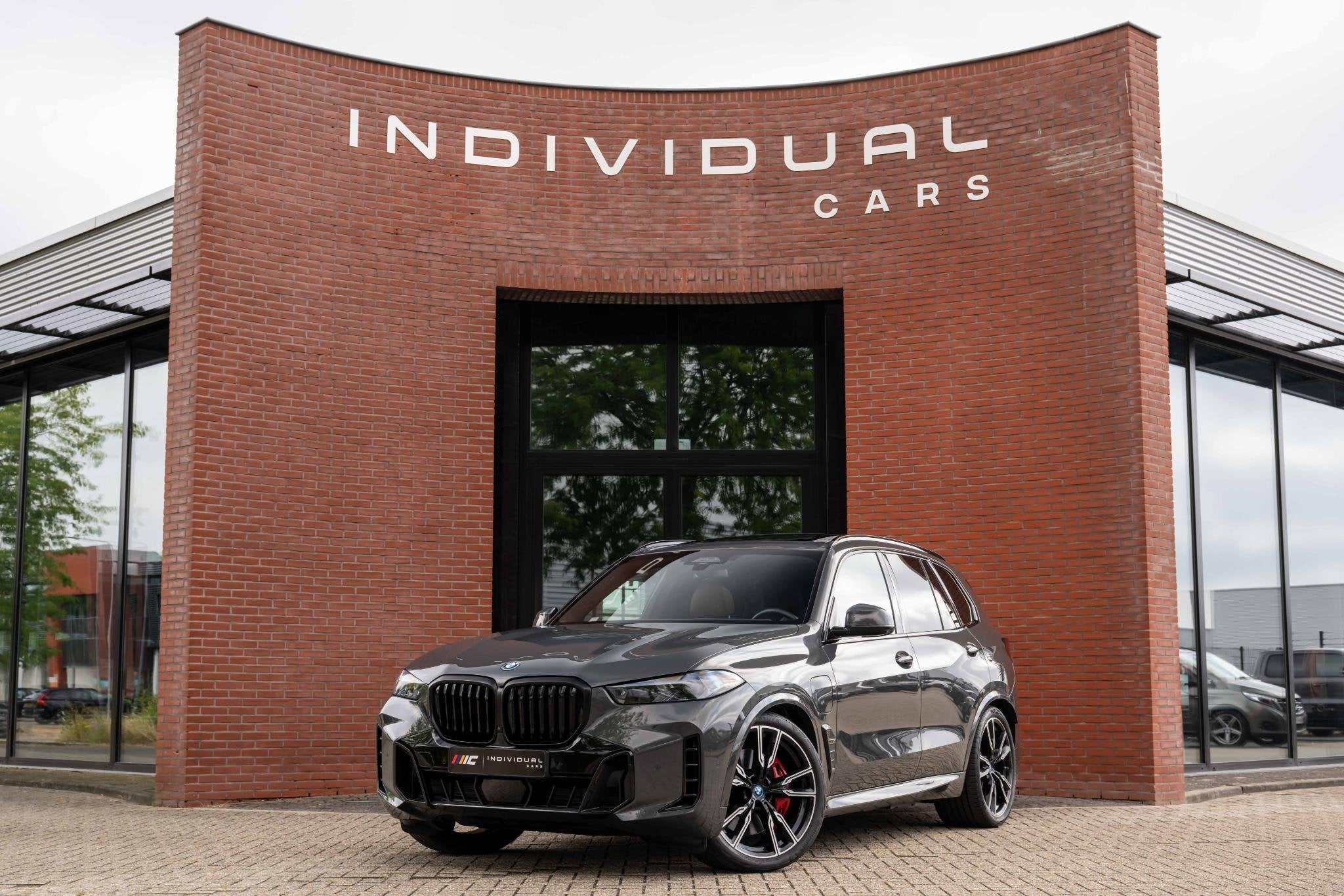 BMW X5 xDrive50e M-Sport Pro CoPilot Sky-Lounge Pano VOL, Auto's, Automaat, Dealer onderhouden, Gebruikt, 2395 kg