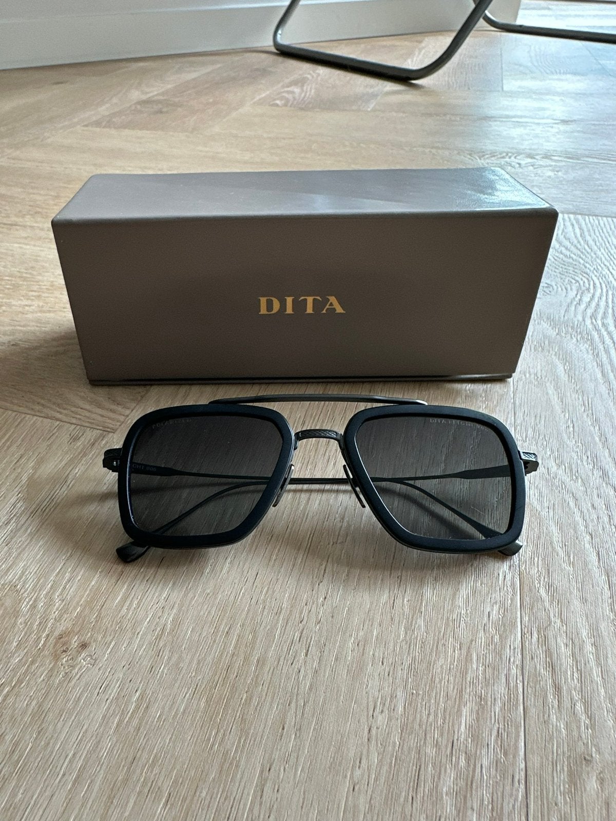 Dita flight 006 | Zwart | Nieuwstaat | aankoopbon aanwezig, Ophalen, Zo goed als nieuw, Zwart, Overige merken