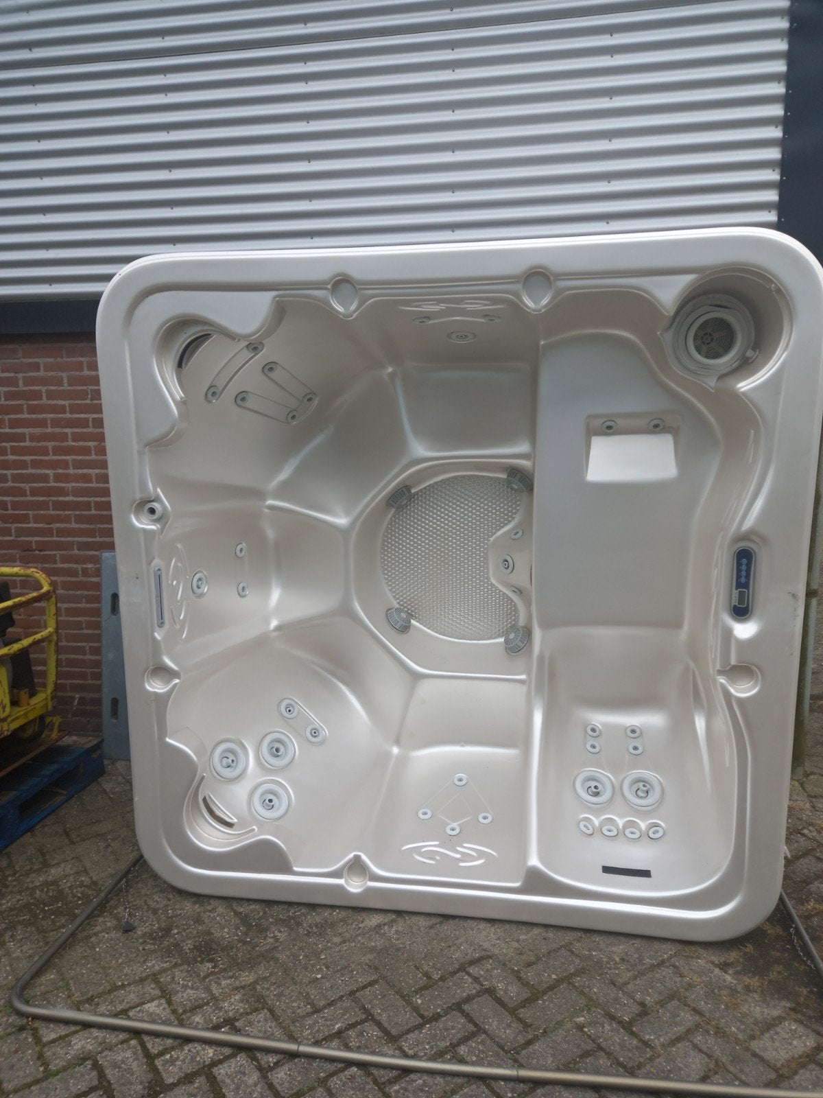 Gratis jacuzzi kuip, Ophalen of Verzenden, Gebruikt, Vast
