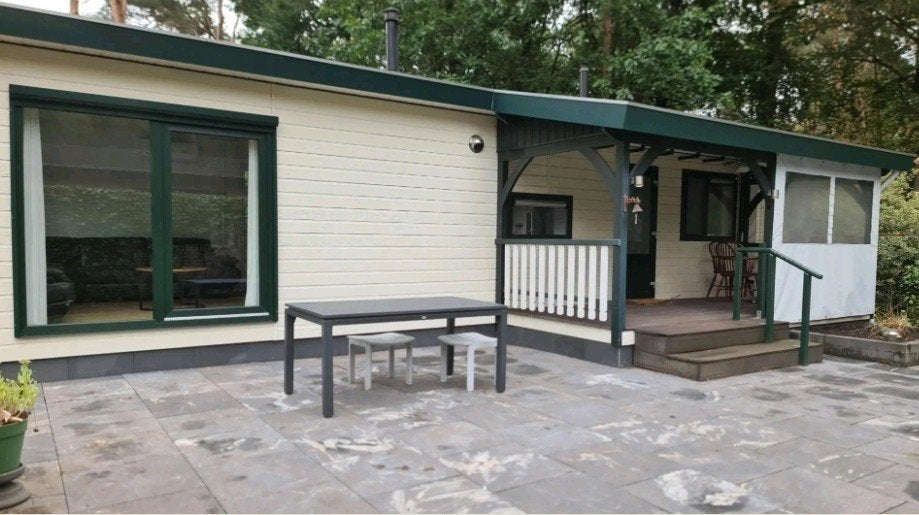 Luxe volledig gerenoveerd chalet op toplocatie Voorthuizen, Caravans en Kamperen, Stacaravans, Tot en met 5