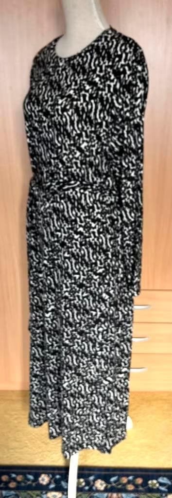 Aware lange jurk maat 44, Kleding | Dames, Jurken, Zwart, Maat 42/44 (L), Ophalen of Verzenden, Zo goed als nieuw
