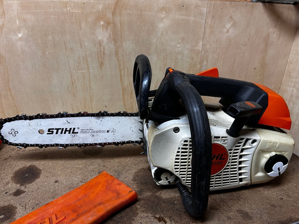 kettingzaag stihl ms 201 t tophendel zaag zeer nette staat, Tuin en Terras, Hand-tuingereedschap, Ophalen of Verzenden, Zo goed als nieuw