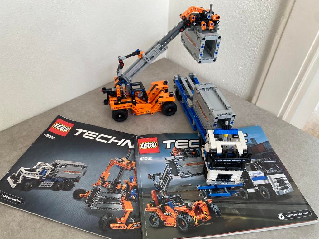 LEGO Technic Containertransport - 42062, Kinderen en Baby's, Speelgoed | Duplo en Lego, Ophalen of Verzenden, Zo goed als nieuw