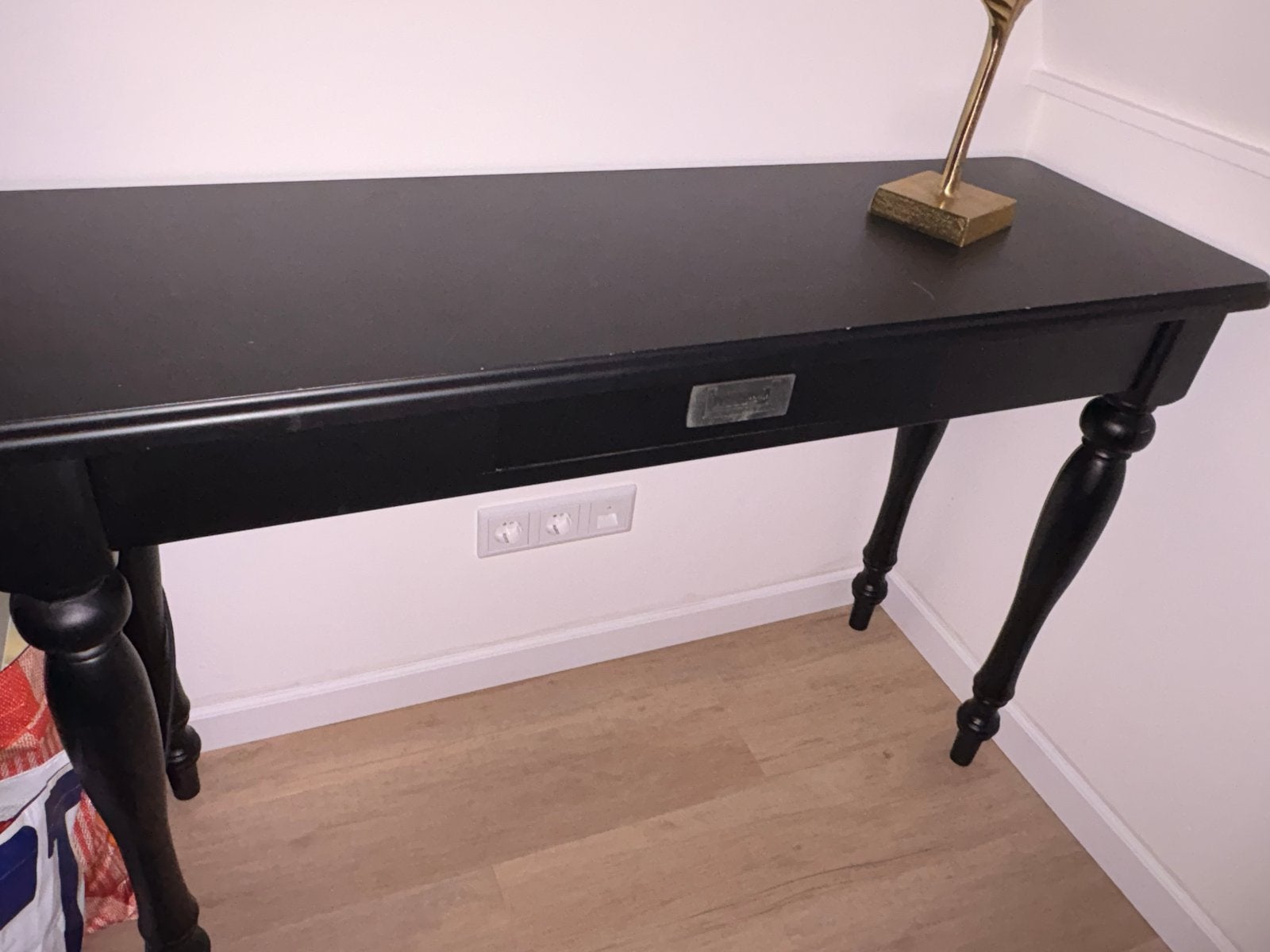 Mooie zwarte sidetable, Ophalen, Zo goed als nieuw