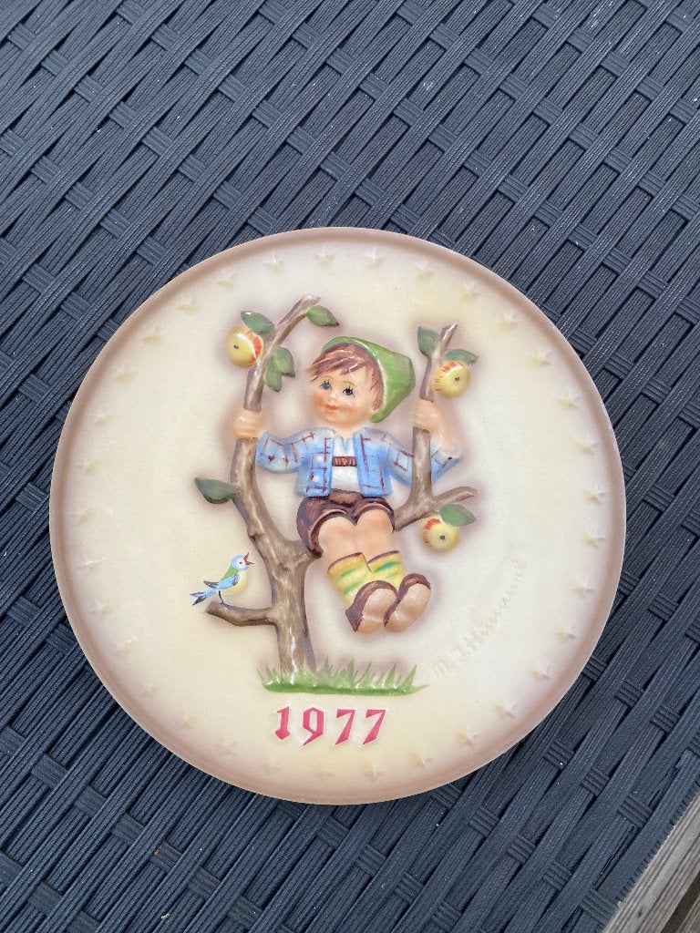 Goebel Hummel annual plate 1977, Verzamelen, Ophalen of Verzenden, Gebruikt, Hummel