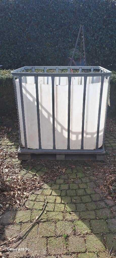 IBC vat, Tuin en Terras, 150 liter of meer, Ophalen, Zo goed als nieuw, Hout