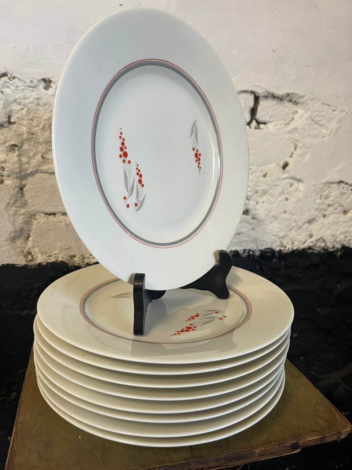 Uitgebreide set mid century servies 9 borden en schaaltjes, Ophalen of Verzenden