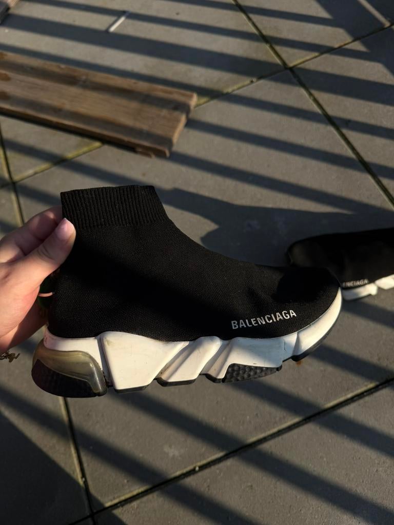 Balenciaga maat 35, Kleding | Dames, Schoenen, Zo goed als nieuw, Sneakers of Gympen, Zwart, Verzenden