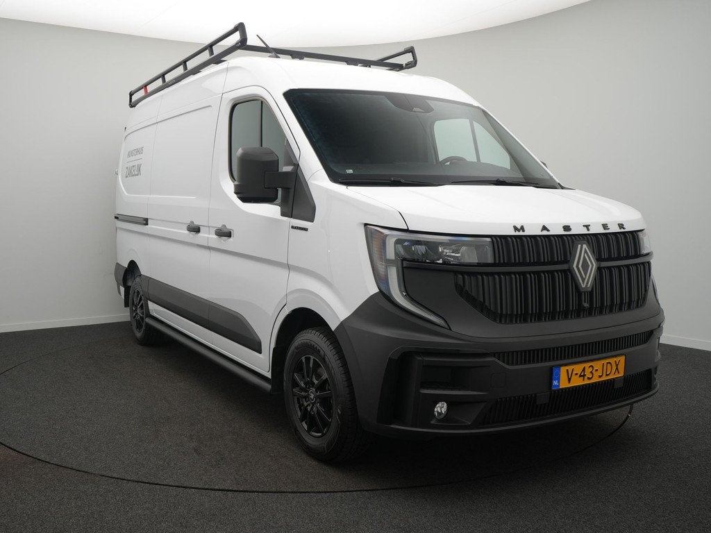 Renault Master T35 2.0 dCi 130 L2H2 Advance - Black Edition, Stof, Gebruikt, 4 cilinders, Renault