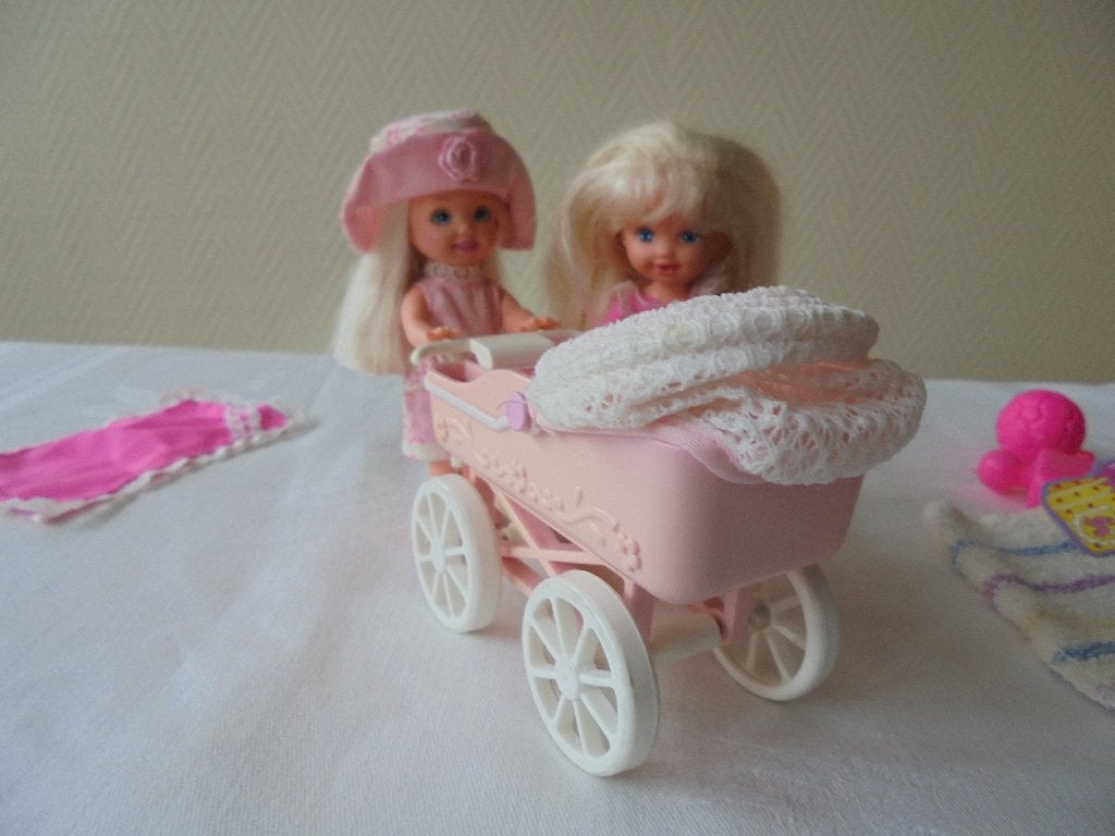 2 popjes met kinderwagen van mattel, Ophalen of Verzenden, Gebruikt, Pop