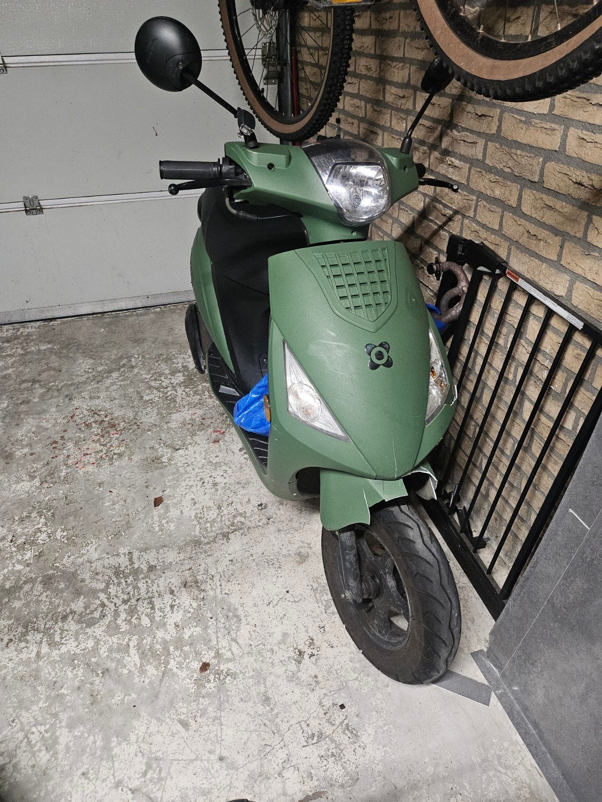 AGM SP50, Gebruikt, Benzine, Ophalen, Overige merken